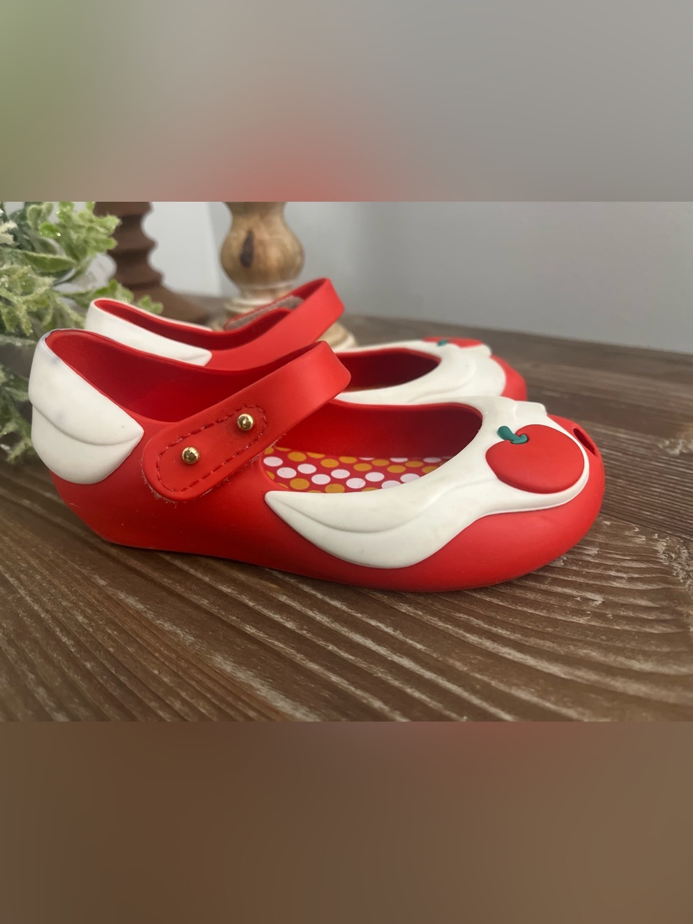 Mini Melissa Red Mary Jane Shoes Apple Size 9 Scented Ultragirl Flats